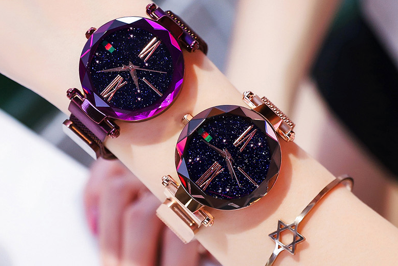 Classy Roman Numeral Magnetic Wristwatch