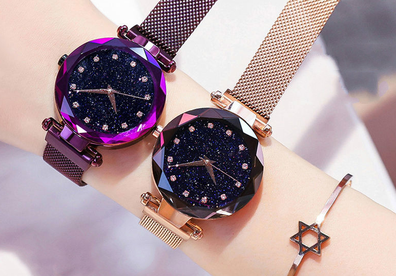 Classy Roman Numeral Magnetic Wristwatch